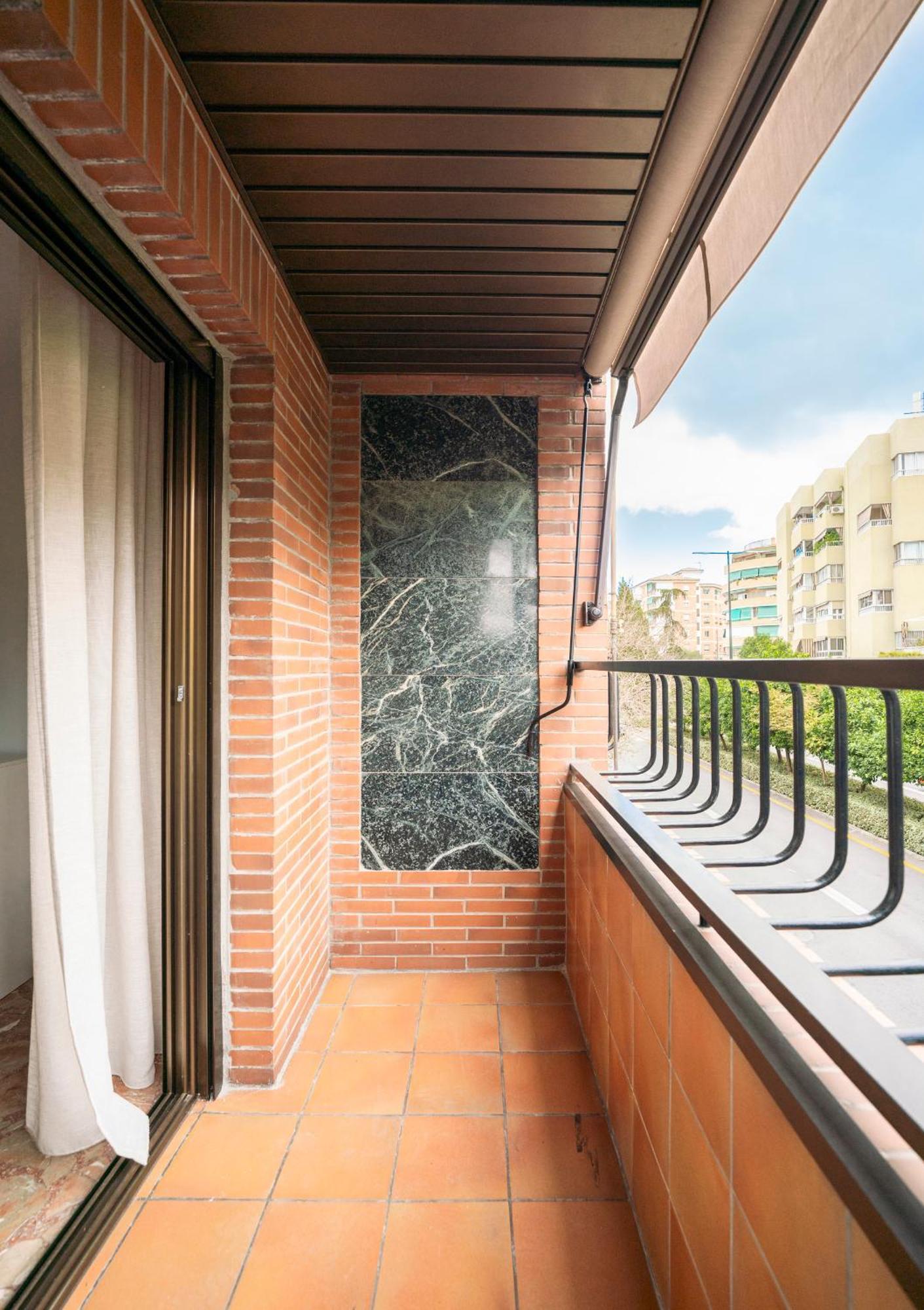 Ronda Suites 193 Junto A Hospitales Y Cerca Centro Con Parking Gratis Granada Exterior photo